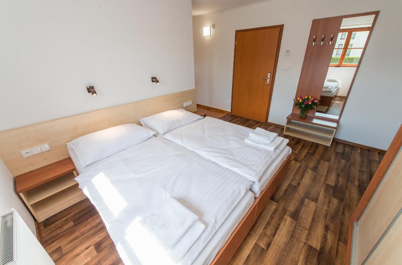 Penzion Leknín Třeboň Exterior foto