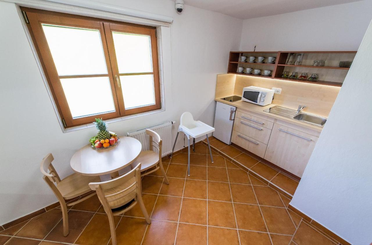 Penzion Leknín Třeboň Exterior foto